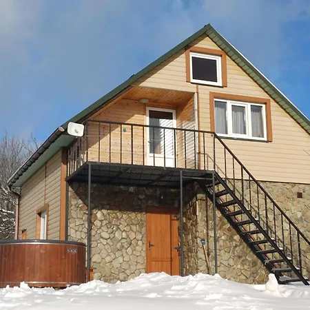 Panorama Karpat Country house Volosyanka (Lviv)